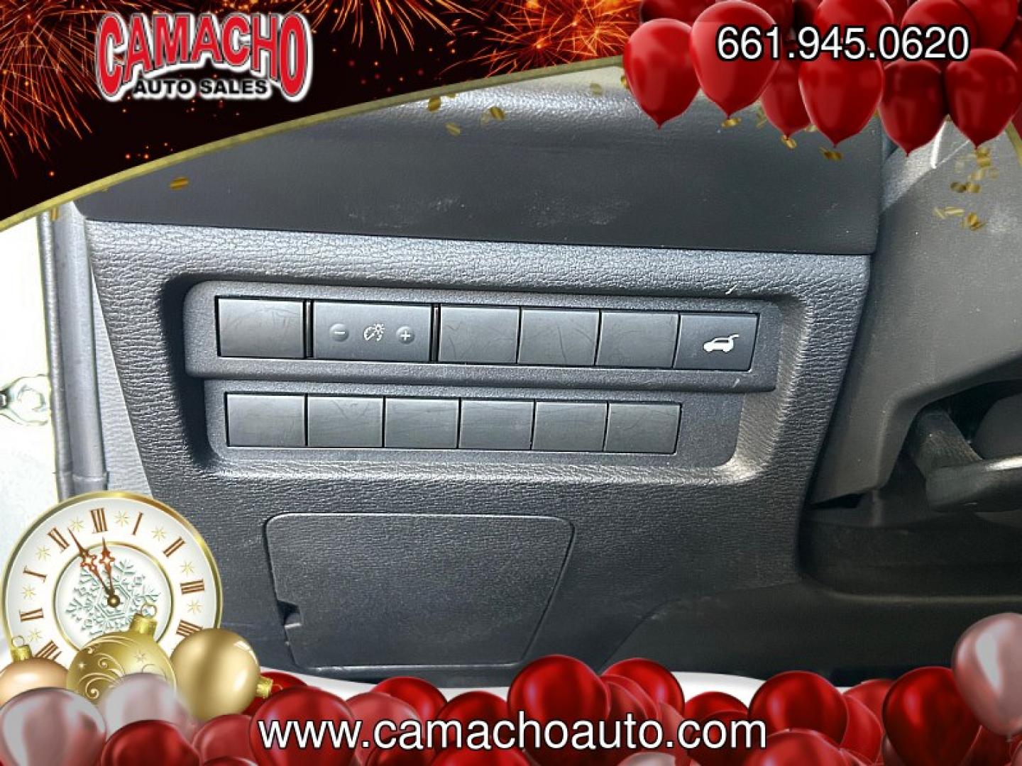 2024 Silver Mitsubishi Outlander (JA4J3VA84RZ) with an 4-Cyl 2.5 Liter engine, Automatic CVT transmission, located at 412 Auto Vista Drive, Palmdale, CA, 93551, (661) 945-0620, 34.592636, -118.136681- Photo#28
