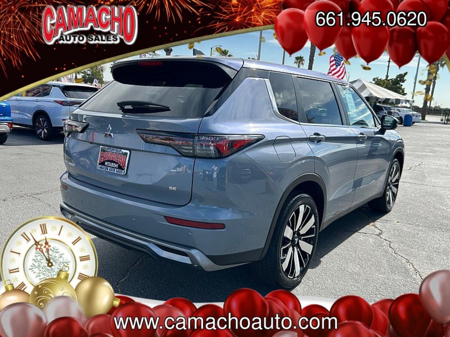 2026 Gray Mitsubishi Outlander (JA4J3VAB4TZ) with an 4-Cyl Turbo Hybrid 1.5 Liter engine, Automatic CVT transmission, located at 412 Auto Vista Drive, Palmdale, CA, 93551, (661) 945-0620, 34.592636, -118.136681- Photo#4