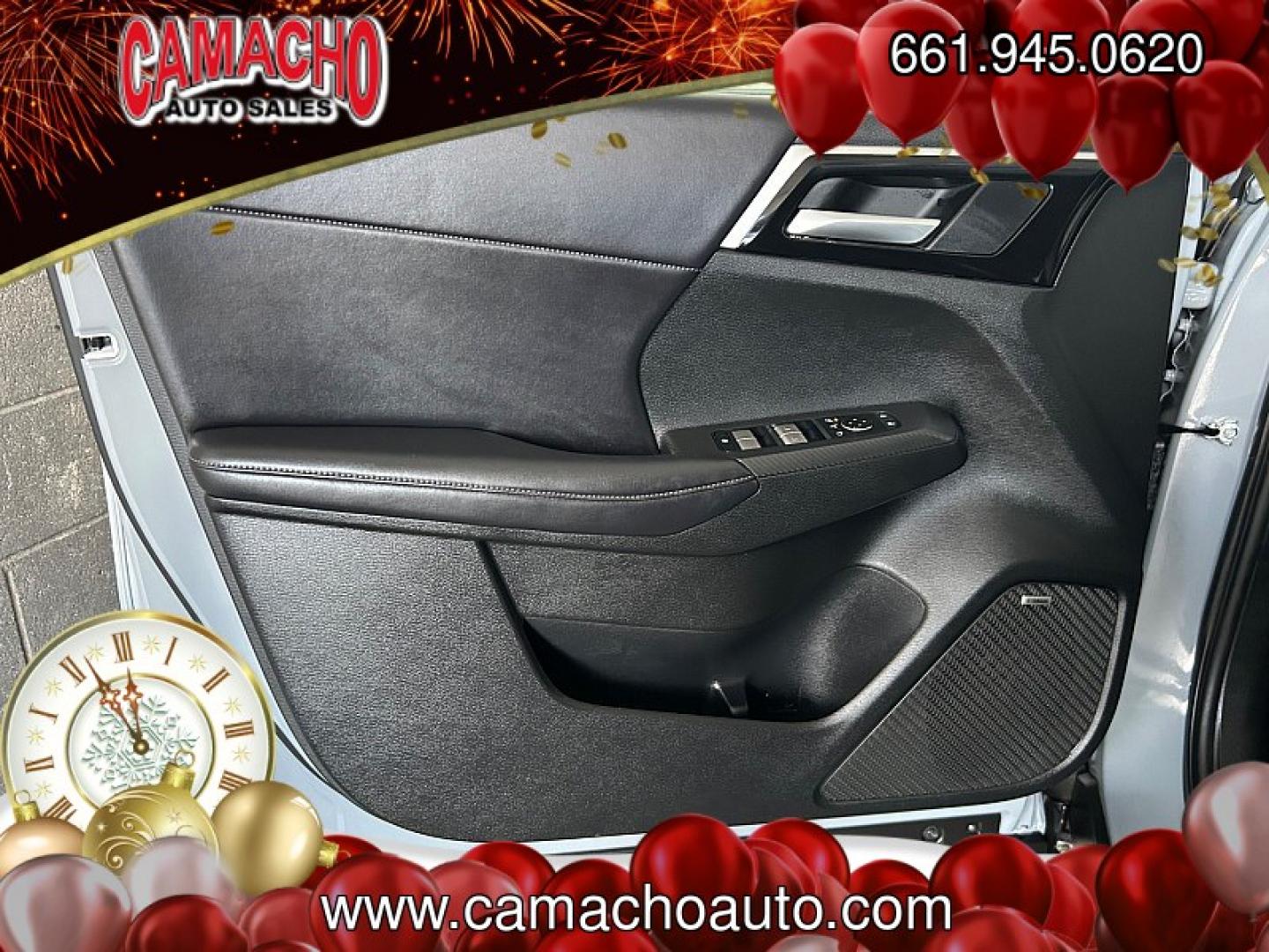 2026 Gray Mitsubishi Outlander (JA4J3VAB4TZ) with an 4-Cyl Turbo Hybrid 1.5 Liter engine, Automatic CVT transmission, located at 412 Auto Vista Drive, Palmdale, CA, 93551, (661) 945-0620, 34.592636, -118.136681- Photo#16