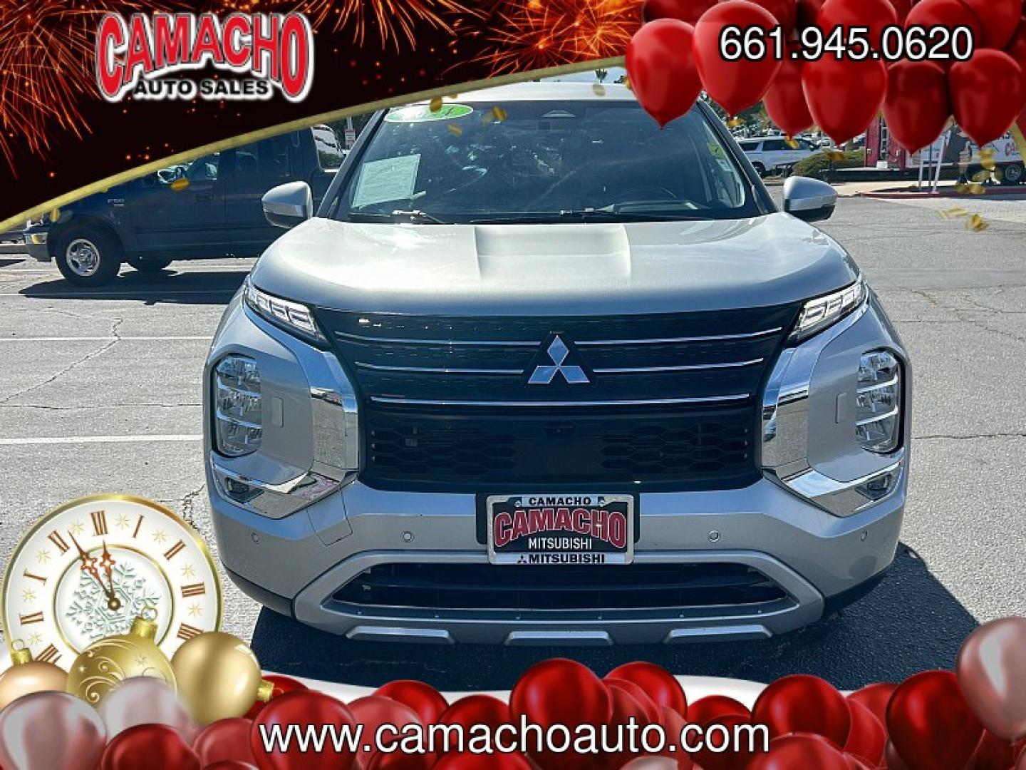2024 Silver Mitsubishi Outlander (JA4J4VA84RZ) with an 4-Cyl 2.5 Liter engine, Automatic CVT transmission, located at 412 Auto Vista Drive, Palmdale, CA, 93551, (661) 945-0620, 34.592636, -118.136681- Photo#2