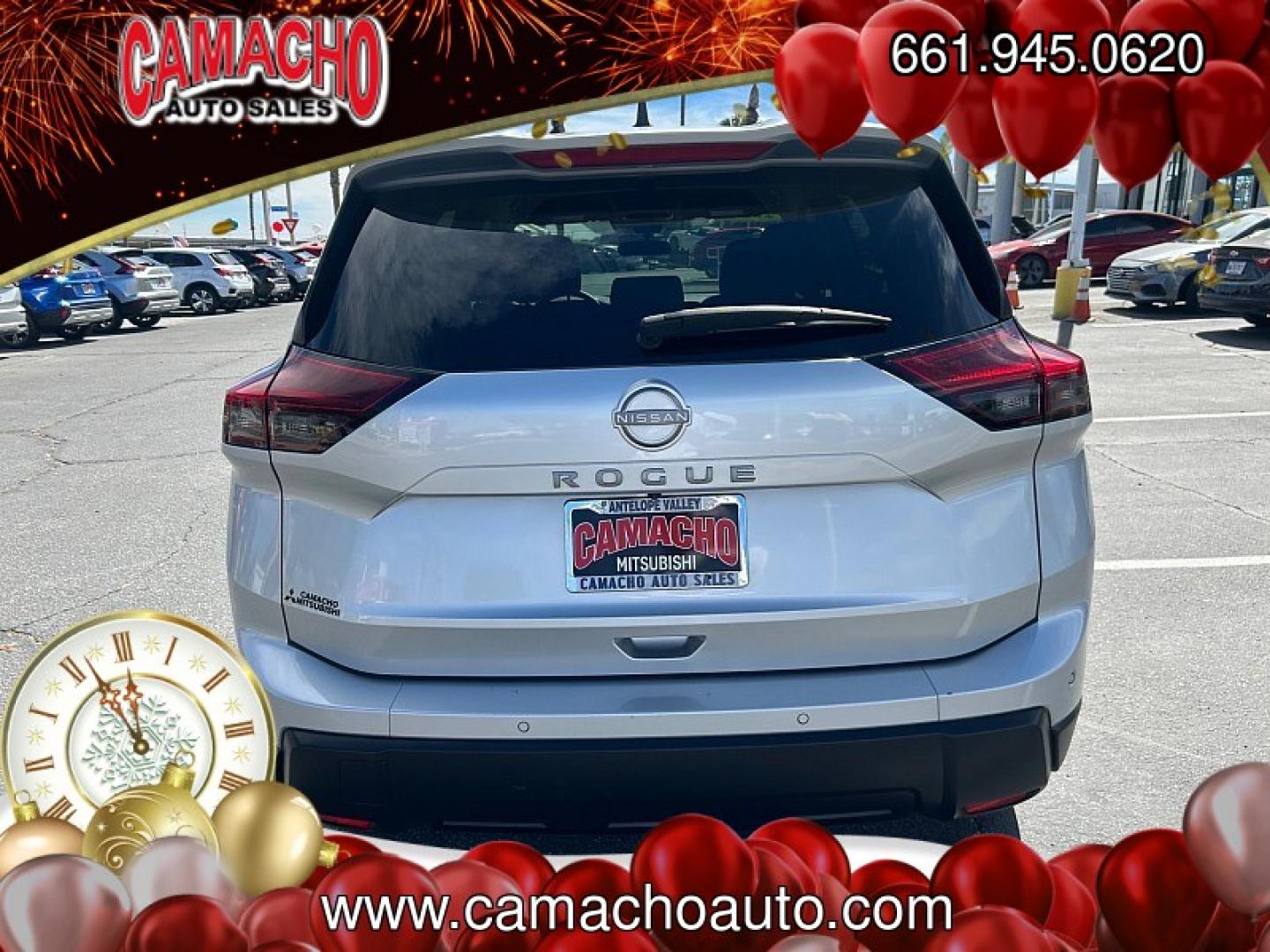2024 Silver Nissan Rogue (5N1BT3AA0RC) with an 3-Cyl Turbo 1.5 Liter engine, Automatic CVT transmission, located at 412 Auto Vista Drive, Palmdale, CA, 93551, (661) 945-0620, 34.592636, -118.136681- Photo#3