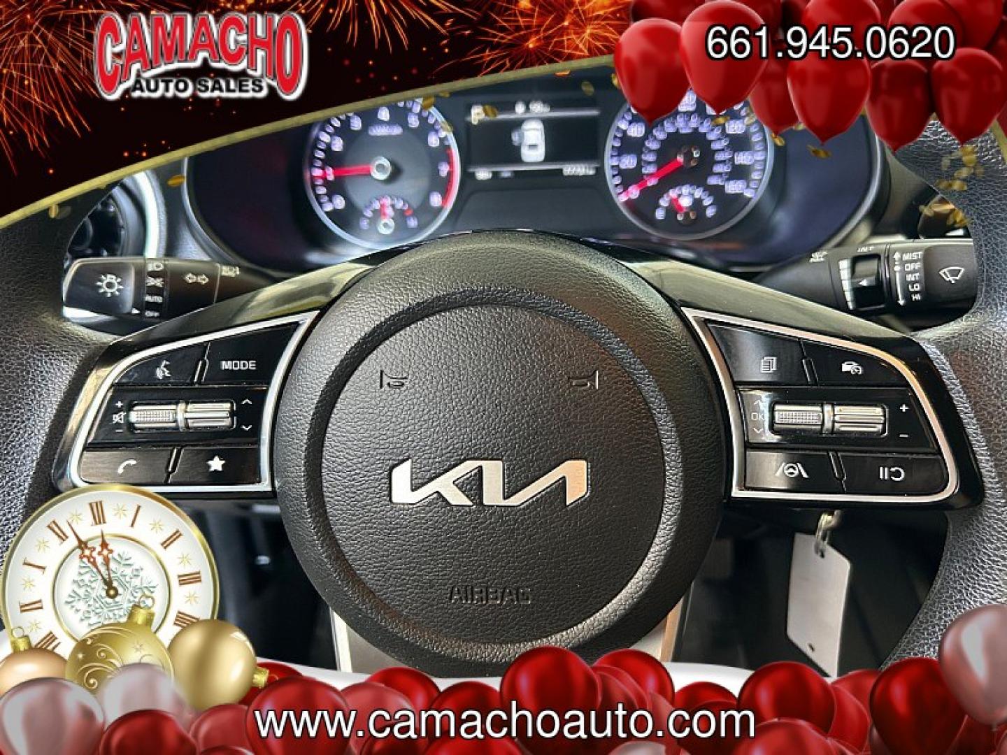 2023 White Kia Forte (3KPF24AD2PE) with an 4-Cyl 2.0 Liter engine, Automatic IVT transmission, located at 412 Auto Vista Drive, Palmdale, CA, 93551, (661) 945-0620, 34.592636, -118.136681- Photo#19