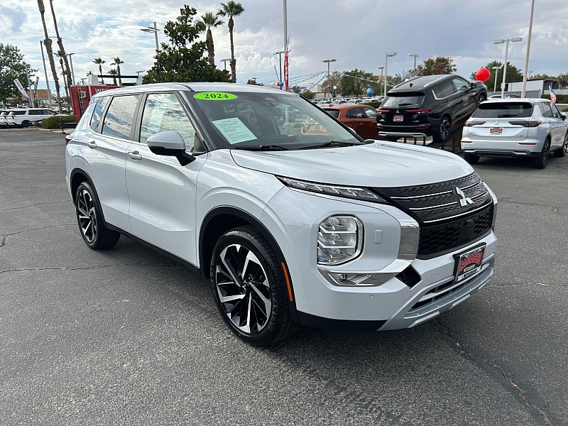 photo of 2024 Mitsubishi Outlander