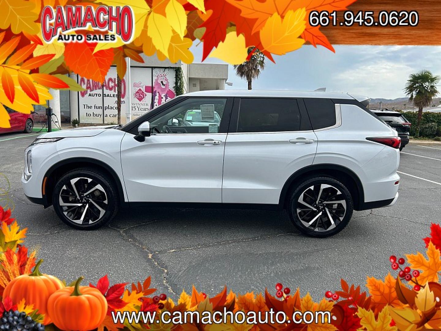 2024 White Mitsubishi Outlander (JA4J4VA87RZ) with an 4-Cyl 2.5 Liter engine, Automatic CVT transmission, located at 412 Auto Vista Drive, Palmdale, CA, 93551, (661) 945-0620, 34.592636, -118.136681- Photo#2