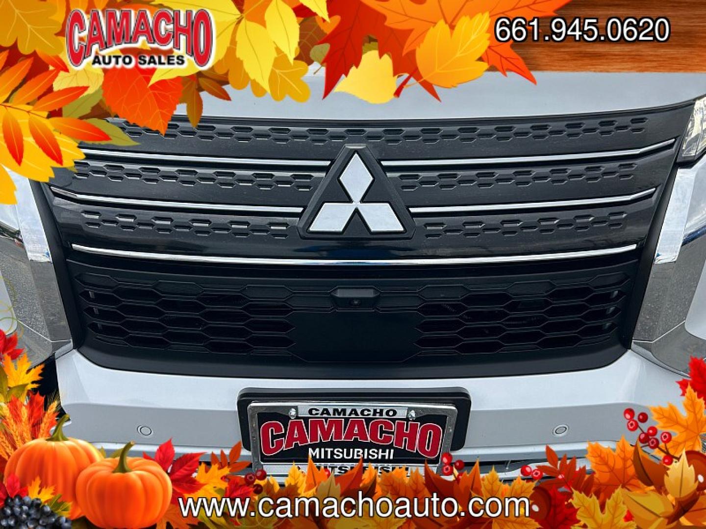 2024 White Mitsubishi Outlander (JA4J4VA87RZ) with an 4-Cyl 2.5 Liter engine, Automatic CVT transmission, located at 412 Auto Vista Drive, Palmdale, CA, 93551, (661) 945-0620, 34.592636, -118.136681- Photo#5