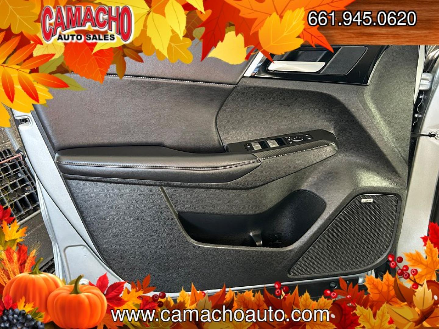 2025 Mitsubishi Outlander (JA4J3VA87SZ) with an 4-Cyl 2.5 Liter engine, Automatic CVT transmission, located at 412 Auto Vista Drive, Palmdale, CA, 93551, (661) 945-0620, 34.592636, -118.136681- Photo#16