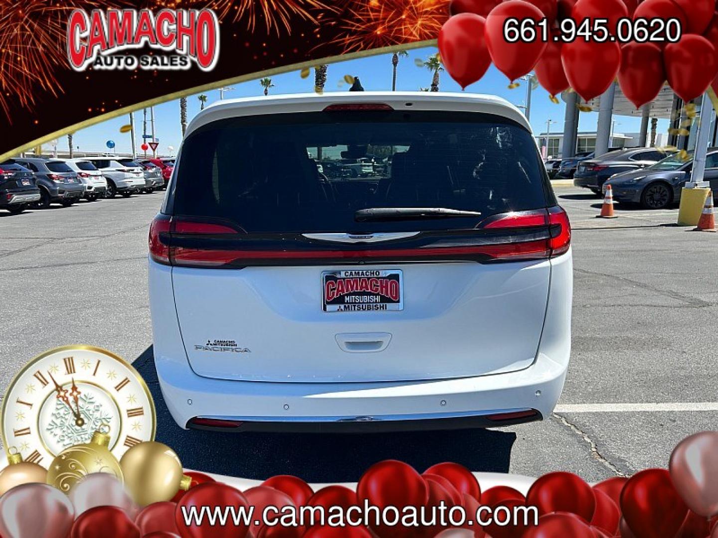 2017 Chevrolet Silverado 1500 4WD (3GCUKNEC7HG) , Automatic 6-Spd HD w/Overdrive transmission, located at 412 Auto Vista Drive, Palmdale, CA, 93551, (661) 945-0620, 34.592636, -118.136681- Photo#8