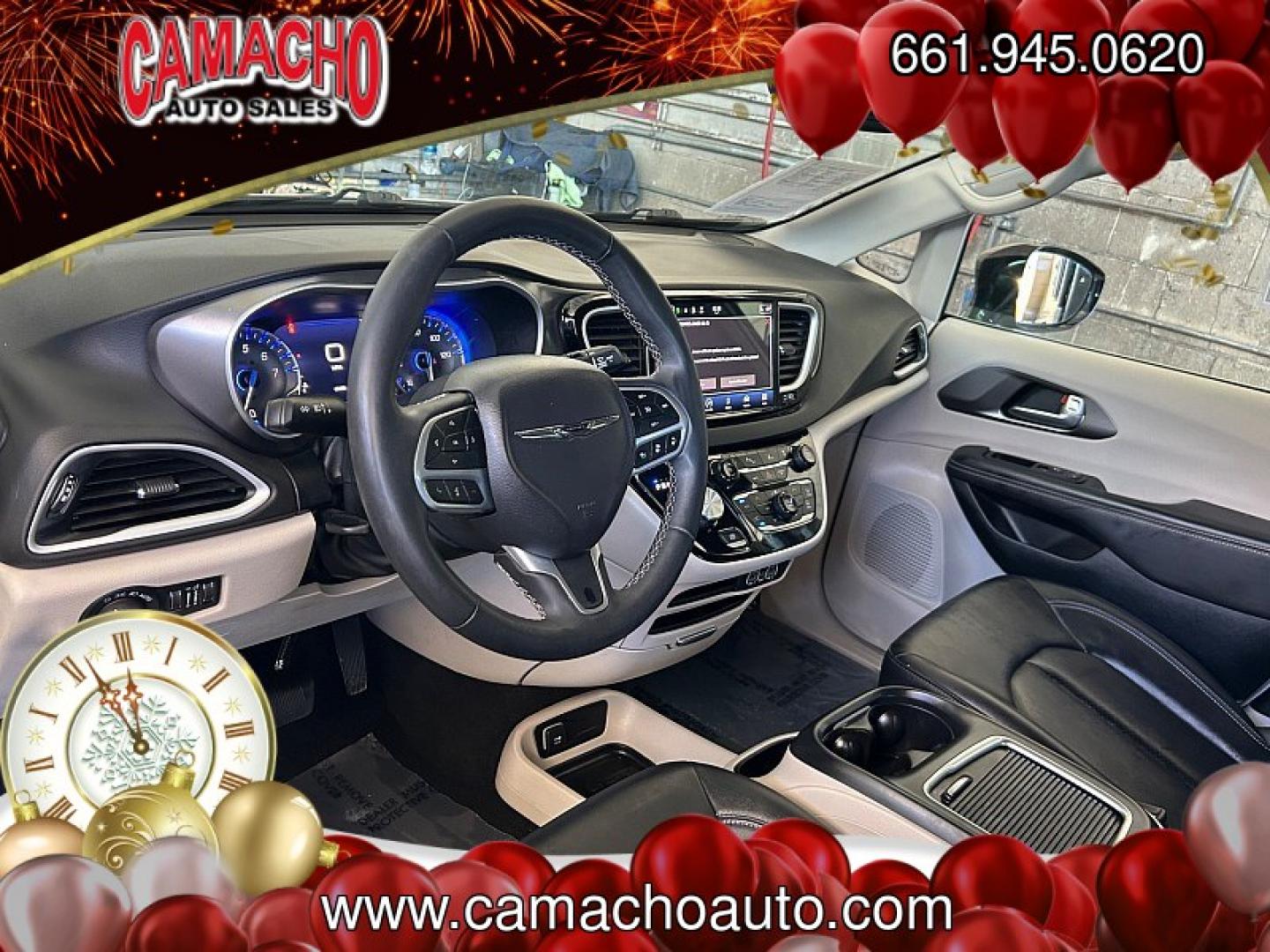 2017 Chevrolet Silverado 1500 4WD (3GCUKNEC7HG) , Automatic 6-Spd HD w/Overdrive transmission, located at 412 Auto Vista Drive, Palmdale, CA, 93551, (661) 945-0620, 34.592636, -118.136681- Photo#17