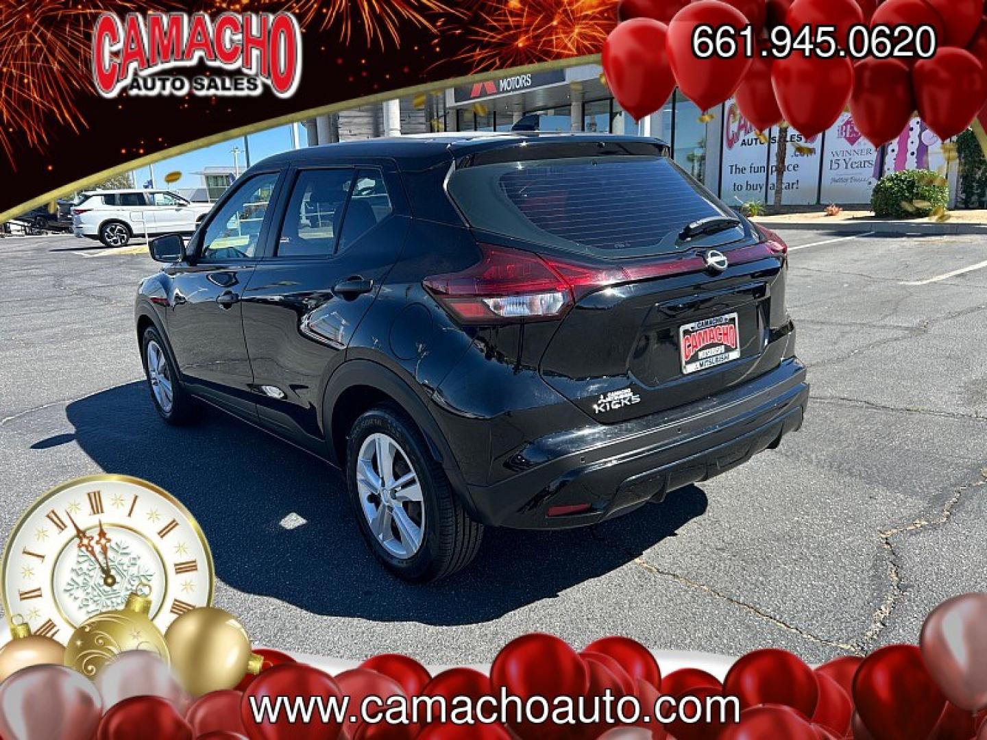 2022 Black Nissan Kicks (3N1CP5BV9NL) with an 4-Cyl 1.6 Liter engine, Automatic CVT w/Xtronic transmission, located at 412 Auto Vista Drive, Palmdale, CA, 93551, (661) 945-0620, 34.592636, -118.136681- Photo#4