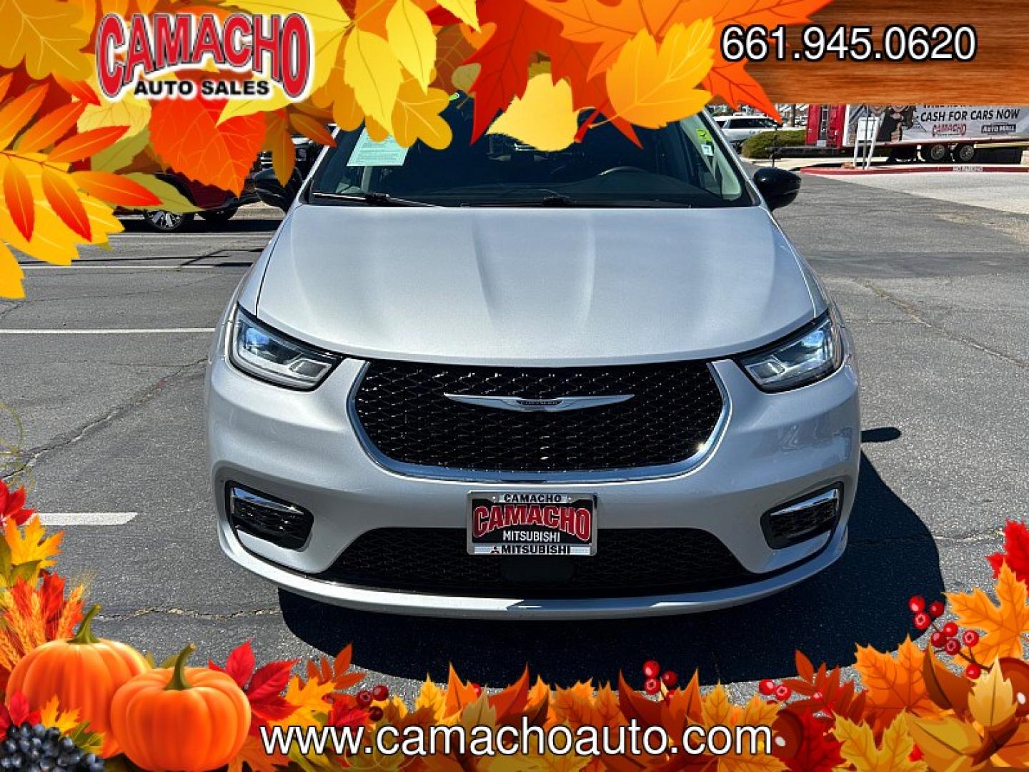 2024 SILVER Chrysler Pacifica (2C4RC1BG0RR) with an V6 3.6 Liter engine, Automatic 9-Spd transmission, located at 412 Auto Vista Drive, Palmdale, CA, 93551, (661) 945-0620, 34.592636, -118.136681- Photo#1