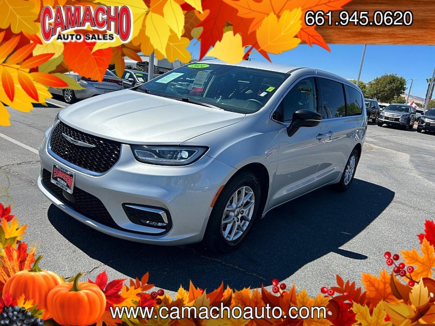 2024 SILVER Chrysler Pacifica (2C4RC1BG0RR) with an V6 3.6 Liter engine, Automatic 9-Spd transmission, located at 412 Auto Vista Drive, Palmdale, CA, 93551, (661) 945-0620, 34.592636, -118.136681- Photo#2