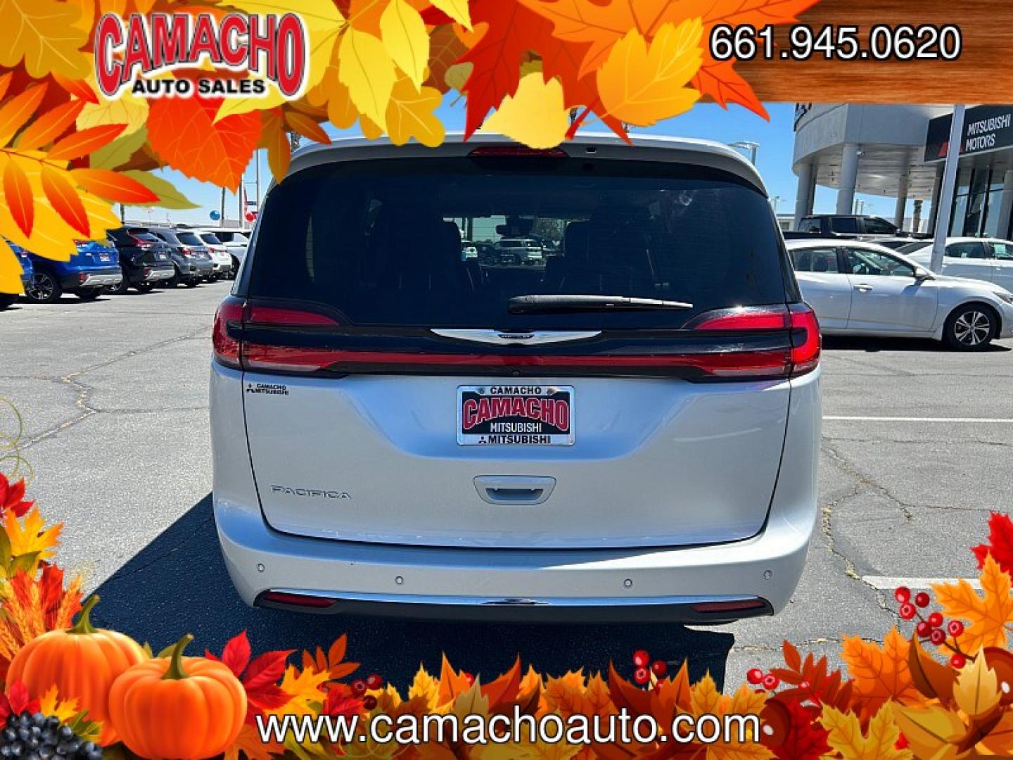 2024 SILVER Chrysler Pacifica (2C4RC1BG0RR) with an V6 3.6 Liter engine, Automatic 9-Spd transmission, located at 412 Auto Vista Drive, Palmdale, CA, 93551, (661) 945-0620, 34.592636, -118.136681- Photo#7