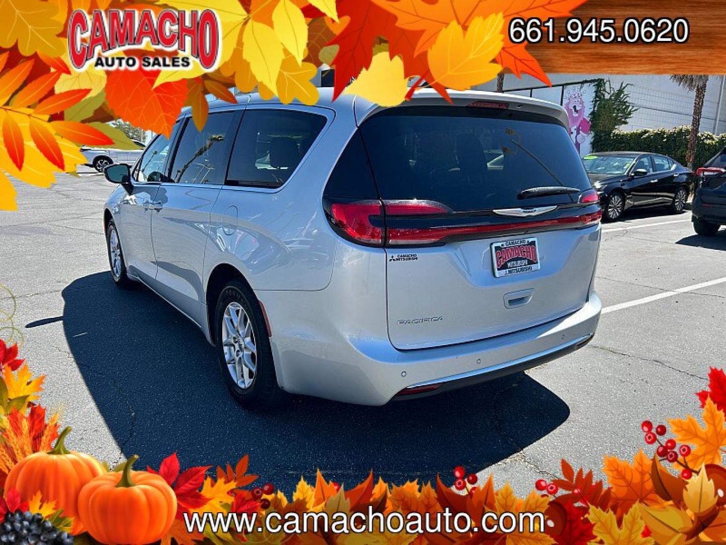 2024 SILVER Chrysler Pacifica (2C4RC1BG0RR) with an V6 3.6 Liter engine, Automatic 9-Spd transmission, located at 412 Auto Vista Drive, Palmdale, CA, 93551, (661) 945-0620, 34.592636, -118.136681- Photo#8