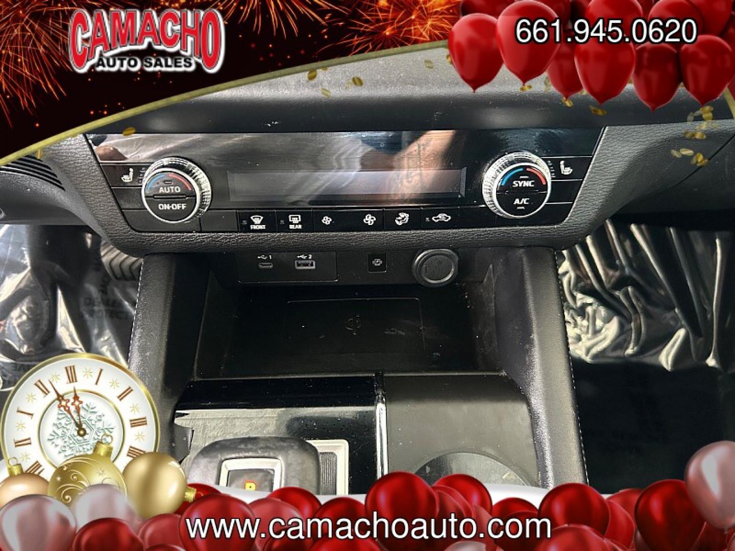 2022 SILVER Mitsubishi Outlander (JA4J3UA86NZ) with an 4-Cyl 2.5 Liter engine, Automatic CVT transmission, located at 412 Auto Vista Drive, Palmdale, CA, 93551, (661) 945-0620, 34.592636, -118.136681- Photo#21