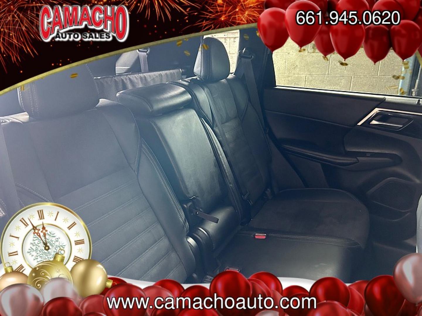 2022 SILVER Mitsubishi Outlander (JA4J3UA86NZ) with an 4-Cyl 2.5 Liter engine, Automatic CVT transmission, located at 412 Auto Vista Drive, Palmdale, CA, 93551, (661) 945-0620, 34.592636, -118.136681- Photo#27