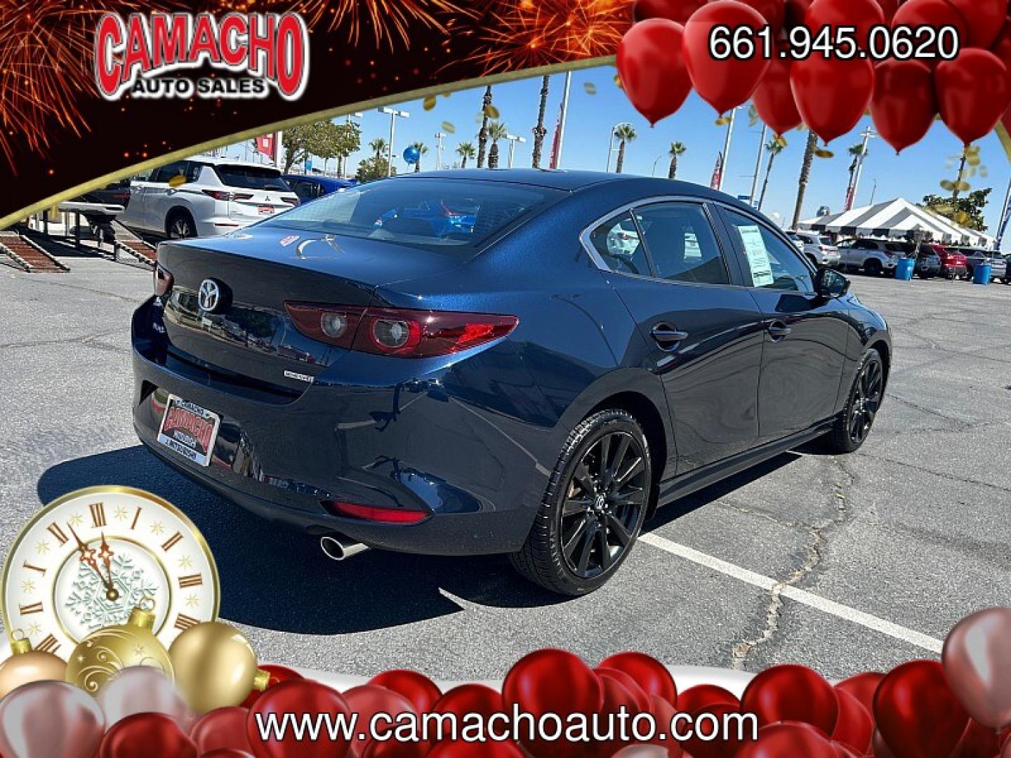 2022 BLACK Toyota RAV4 (2T3A1RFV1NC) with an 4-Cyl 2.5 Liter engine, Automatic 8-Spd w/Direct transmission, located at 412 Auto Vista Drive, Palmdale, CA, 93551, (661) 945-0620, 34.592636, -118.136681- Photo#2