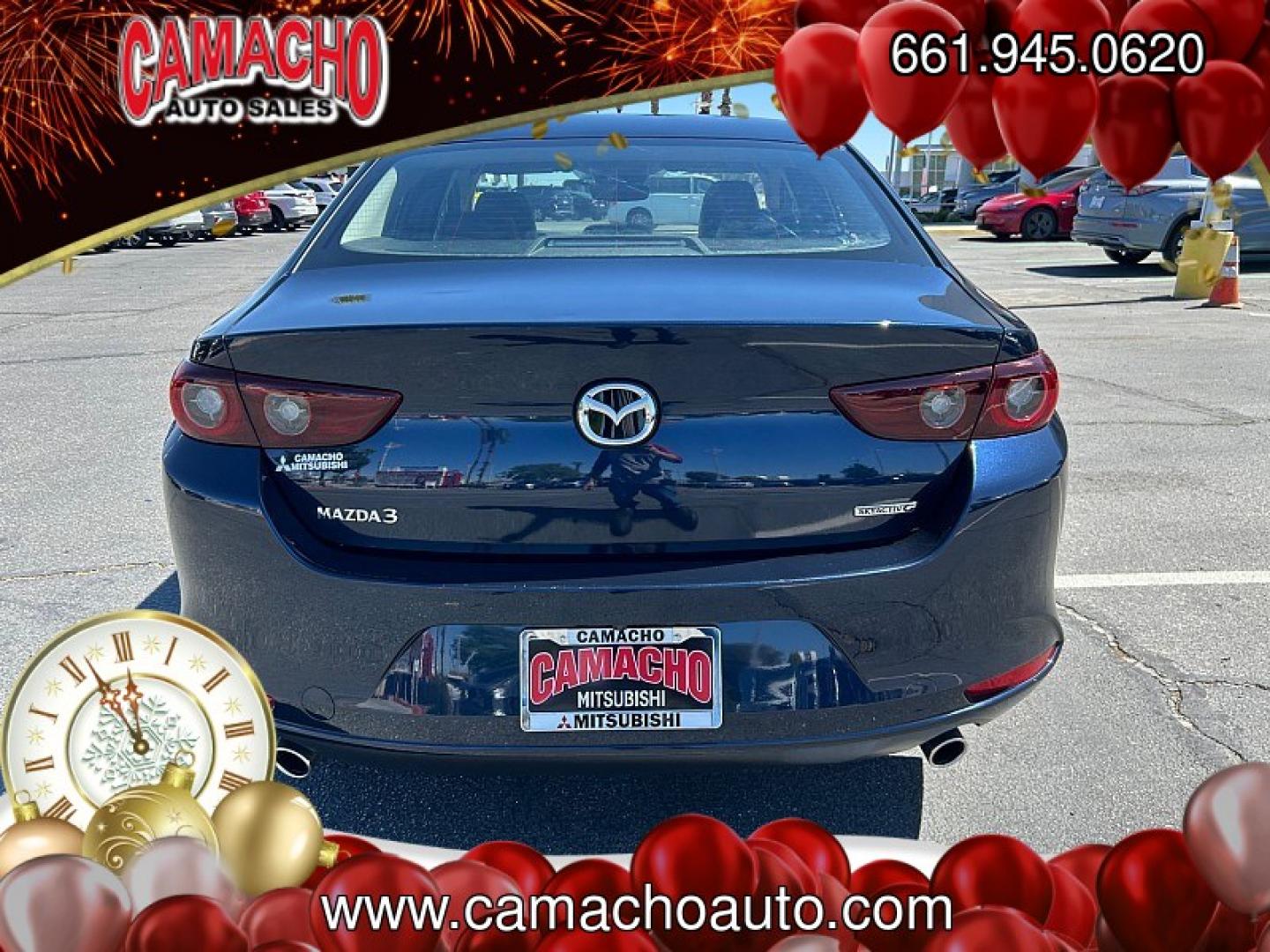 2022 BLACK Toyota RAV4 (2T3A1RFV1NC) with an 4-Cyl 2.5 Liter engine, Automatic 8-Spd w/Direct transmission, located at 412 Auto Vista Drive, Palmdale, CA, 93551, (661) 945-0620, 34.592636, -118.136681- Photo#3