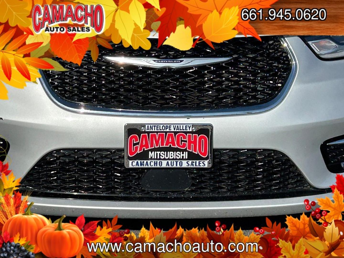 2024 Silver Chrysler Pacifica (2C4RC1BG9RR) with an V6 3.6 Liter engine, Automatic 9-Spd transmission, located at 412 Auto Vista Drive, Palmdale, CA, 93551, (661) 945-0620, 34.592636, -118.136681- Photo#4