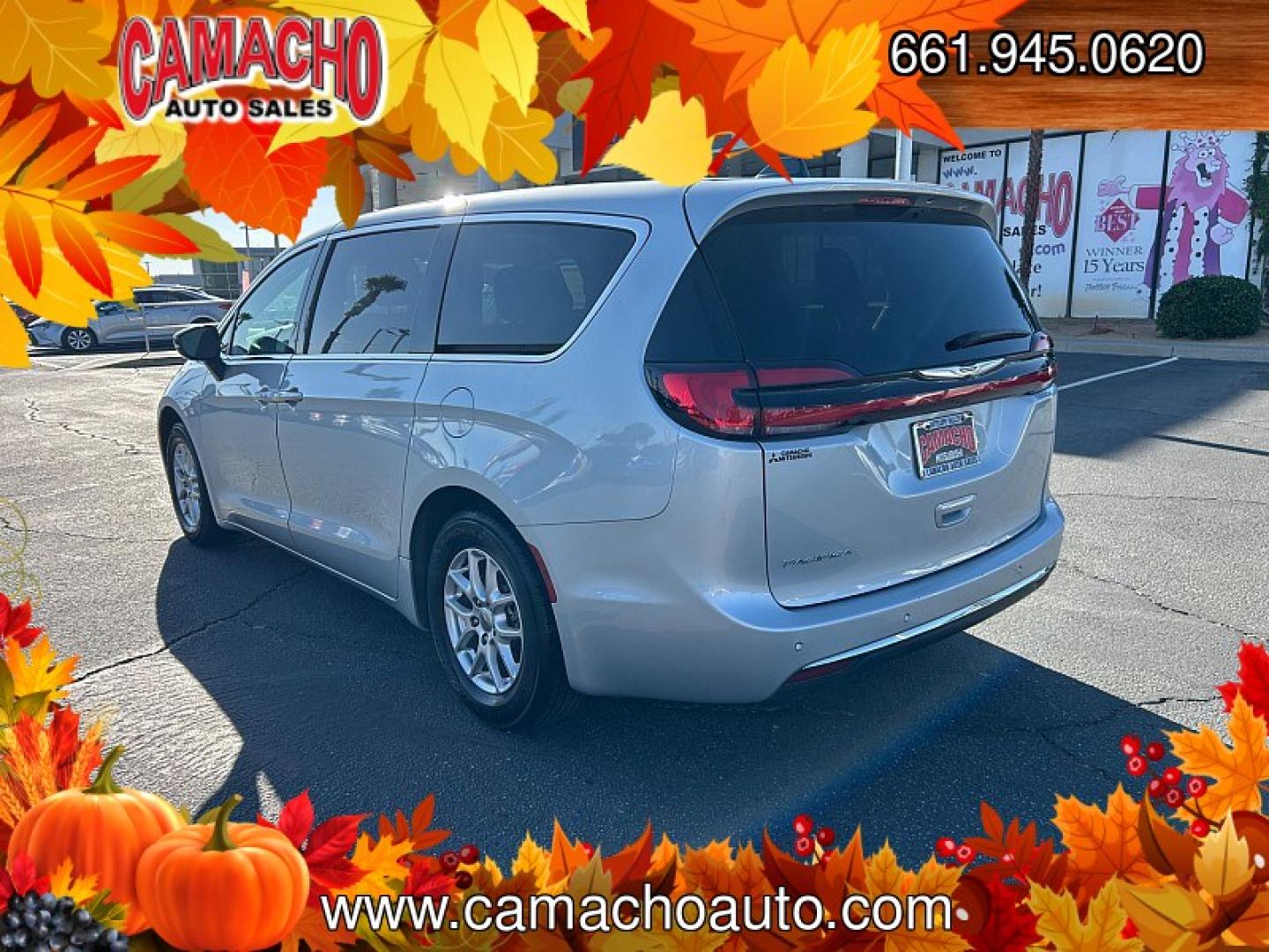 2024 Silver Chrysler Pacifica (2C4RC1BG9RR) with an V6 3.6 Liter engine, Automatic 9-Spd transmission, located at 412 Auto Vista Drive, Palmdale, CA, 93551, (661) 945-0620, 34.592636, -118.136681- Photo#8