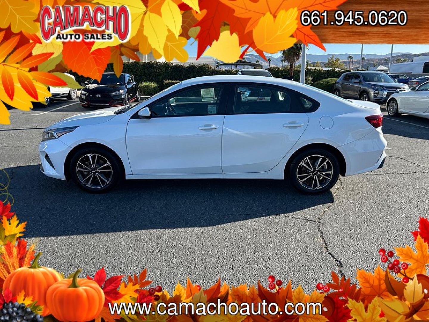 2022 WHITE Kia Forte (3KPF24AD8NE) with an 4-Cyl 2.0 Liter engine, Automatic IVT transmission, located at 412 Auto Vista Drive, Palmdale, CA, 93551, (661) 945-0620, 34.592636, -118.136681- Photo#3