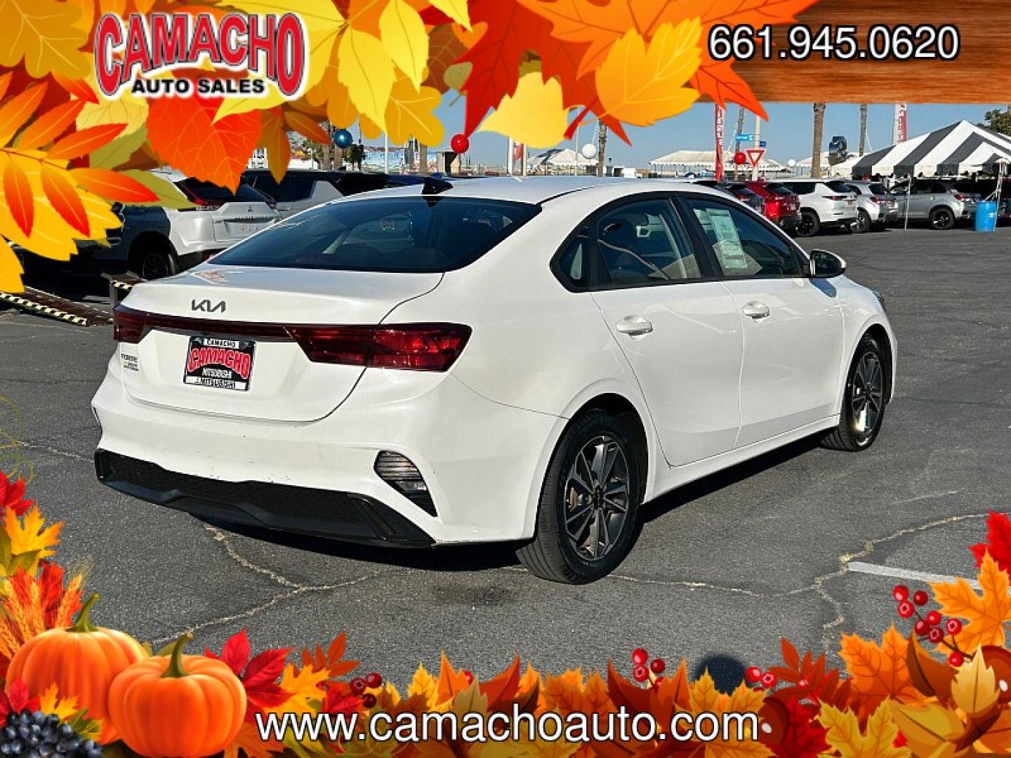2022 WHITE Kia Forte (3KPF24AD8NE) with an 4-Cyl 2.0 Liter engine, Automatic IVT transmission, located at 412 Auto Vista Drive, Palmdale, CA, 93551, (661) 945-0620, 34.592636, -118.136681- Photo#6
