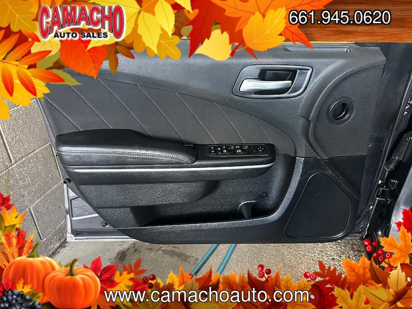 2022 GRAY Dodge Charger (2C3CDXBG4NH) with an V6 3.6 Liter engine, Automatic 8-Spd w/AutoStick transmission, located at 412 Auto Vista Drive, Palmdale, CA, 93551, (661) 945-0620, 34.592636, -118.136681- Photo#8