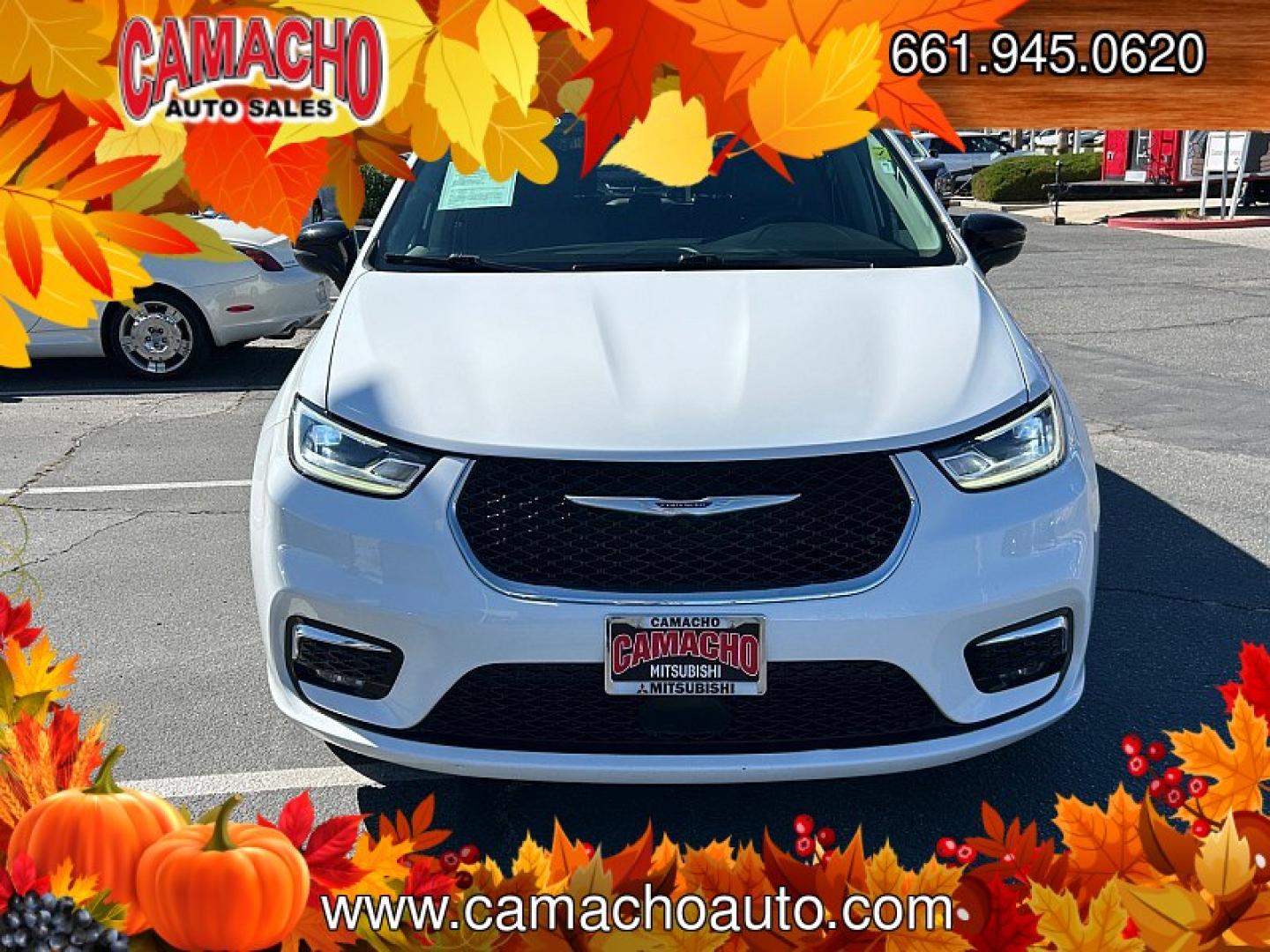 2024 WHITE Chrysler Pacifica (2C4RC1BGXRR) with an V6 3.6 Liter engine, Automatic 9-Spd transmission, located at 412 Auto Vista Drive, Palmdale, CA, 93551, (661) 945-0620, 34.592636, -118.136681- Photo#1