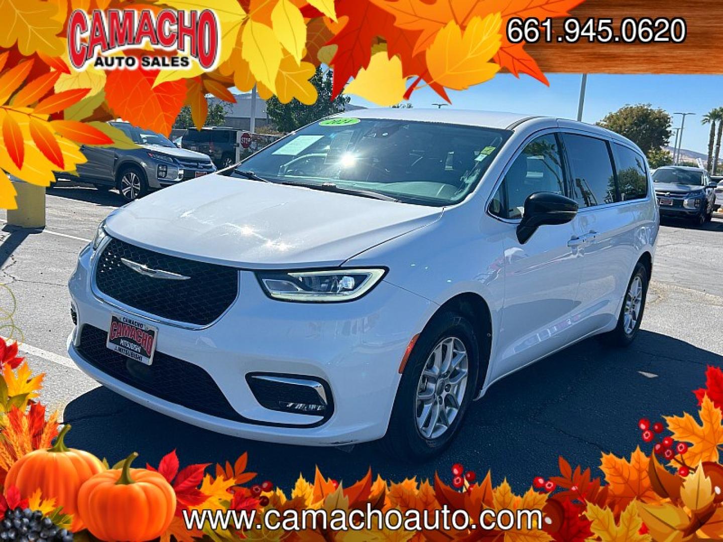 2024 WHITE Chrysler Pacifica (2C4RC1BGXRR) with an V6 3.6 Liter engine, Automatic 9-Spd transmission, located at 412 Auto Vista Drive, Palmdale, CA, 93551, (661) 945-0620, 34.592636, -118.136681- Photo#2