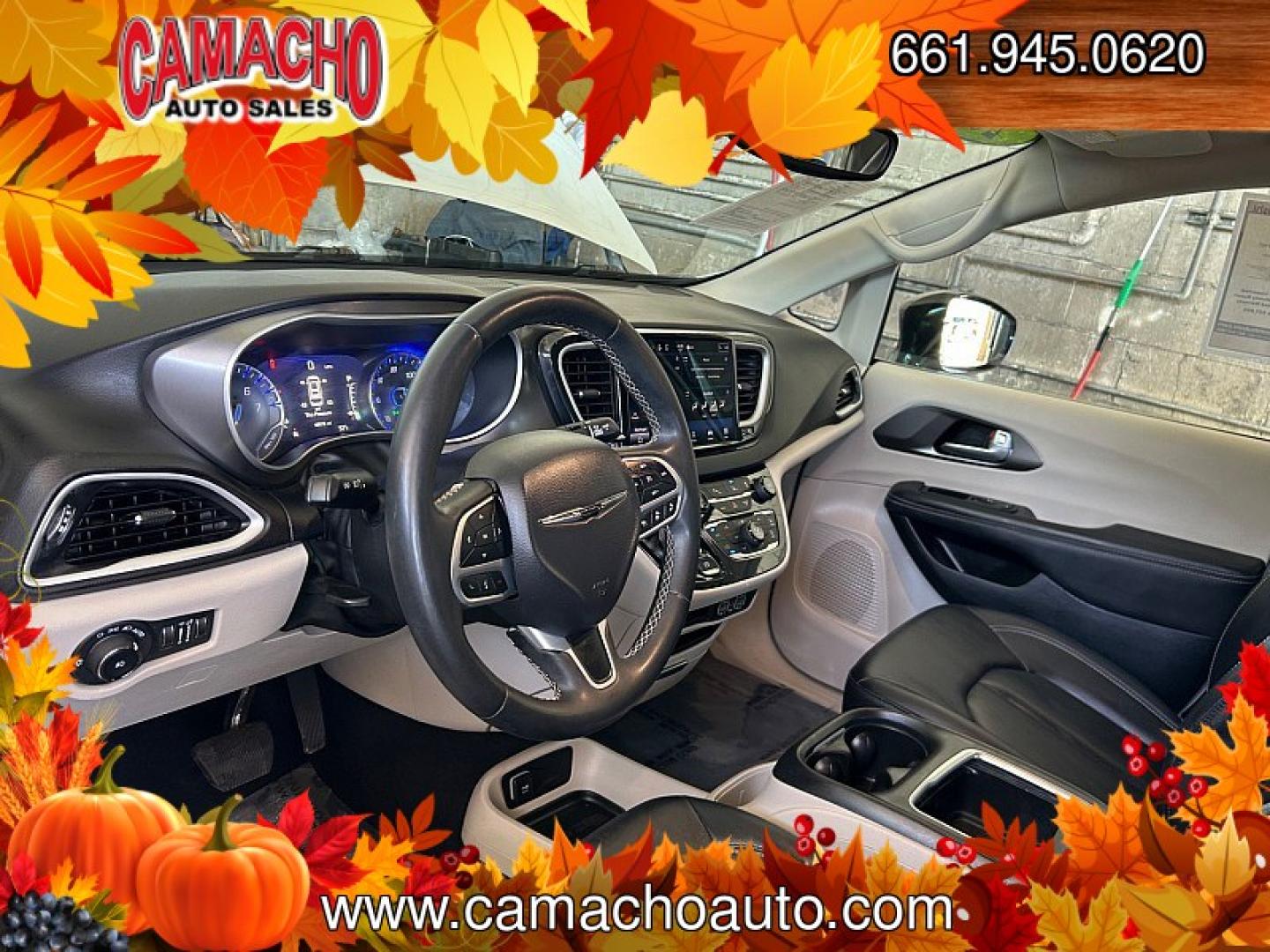 2024 WHITE Chrysler Pacifica (2C4RC1BGXRR) with an V6 3.6 Liter engine, Automatic 9-Spd transmission, located at 412 Auto Vista Drive, Palmdale, CA, 93551, (661) 945-0620, 34.592636, -118.136681- Photo#17