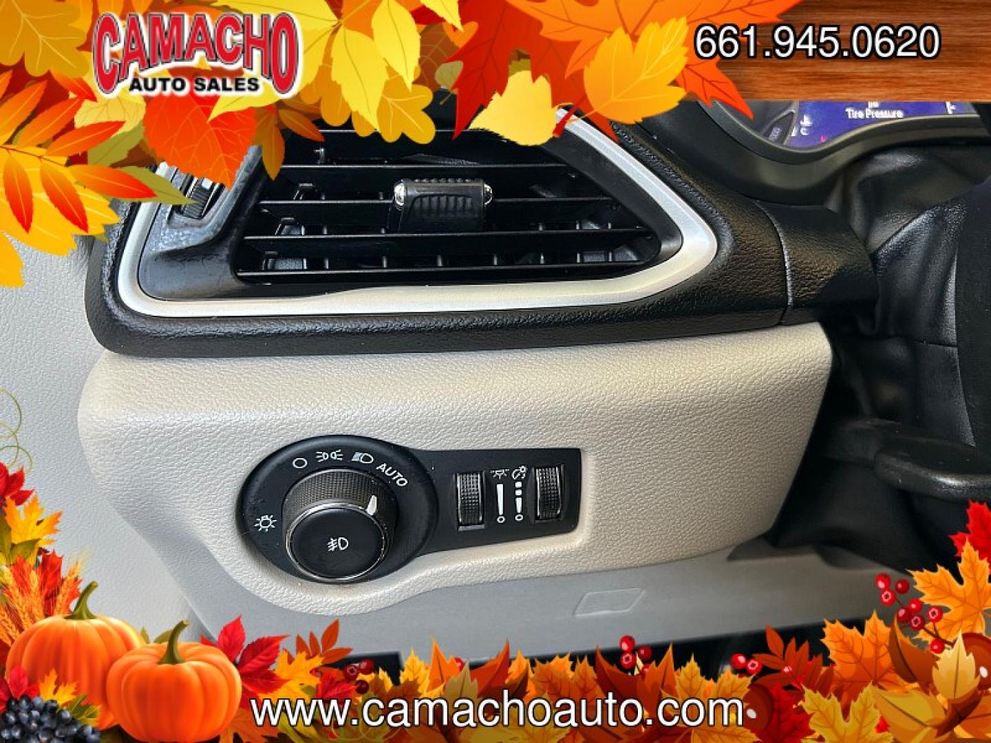 2024 WHITE Chrysler Pacifica (2C4RC1BGXRR) with an V6 3.6 Liter engine, Automatic 9-Spd transmission, located at 412 Auto Vista Drive, Palmdale, CA, 93551, (661) 945-0620, 34.592636, -118.136681- Photo#21