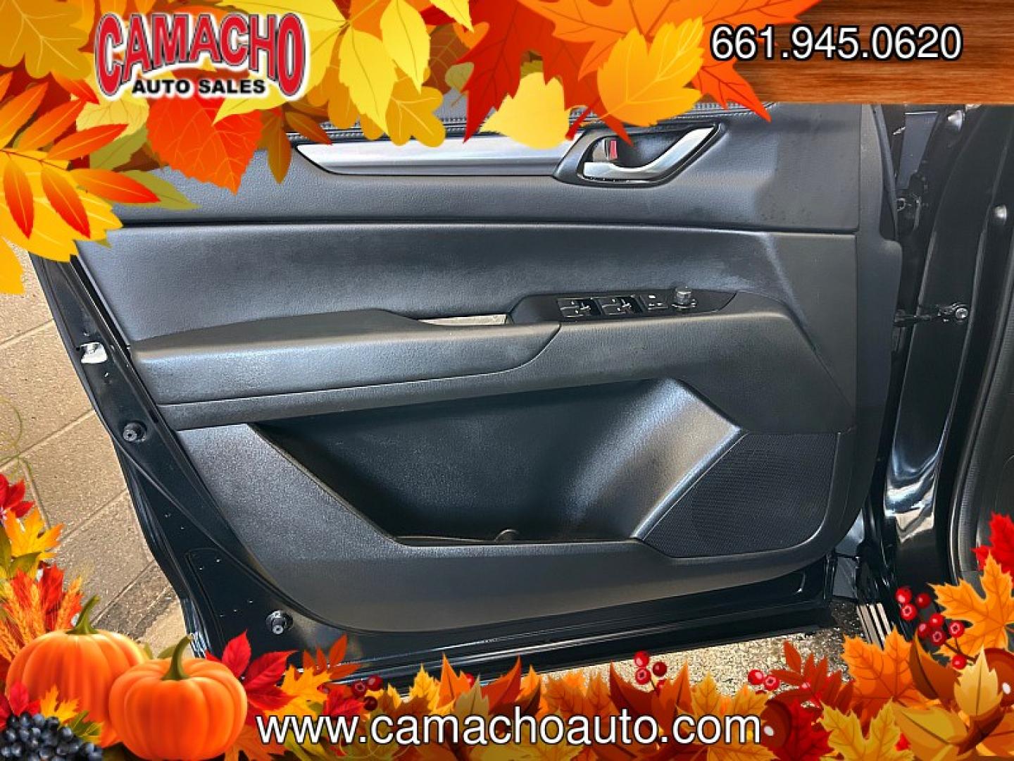 2025 Black Mazda CX-5 (JM3KFBBLXS0) with an 4-Cyl 2.5 Liter engine, Automatic 6-Spd transmission, located at 412 Auto Vista Drive, Palmdale, CA, 93551, (661) 945-0620, 34.592636, -118.136681- Photo#16