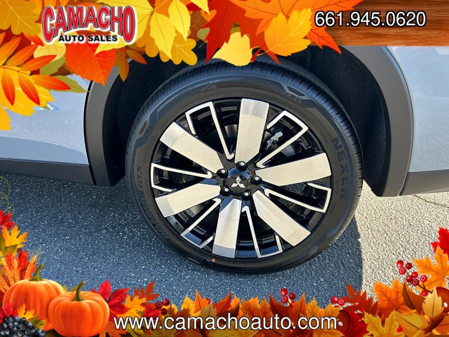 2026 GRAY Mitsubishi Outlander (JA4J3VAB9TZ) with an 4-Cyl Turbo Hybrid 1.5 Liter engine, Automatic CVT transmission, located at 412 Auto Vista Drive, Palmdale, CA, 93551, (661) 945-0620, 34.592636, -118.136681- Photo#13